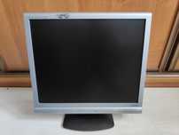 Monitor  IIyama 17'' 
- Model E1700S - Toruń