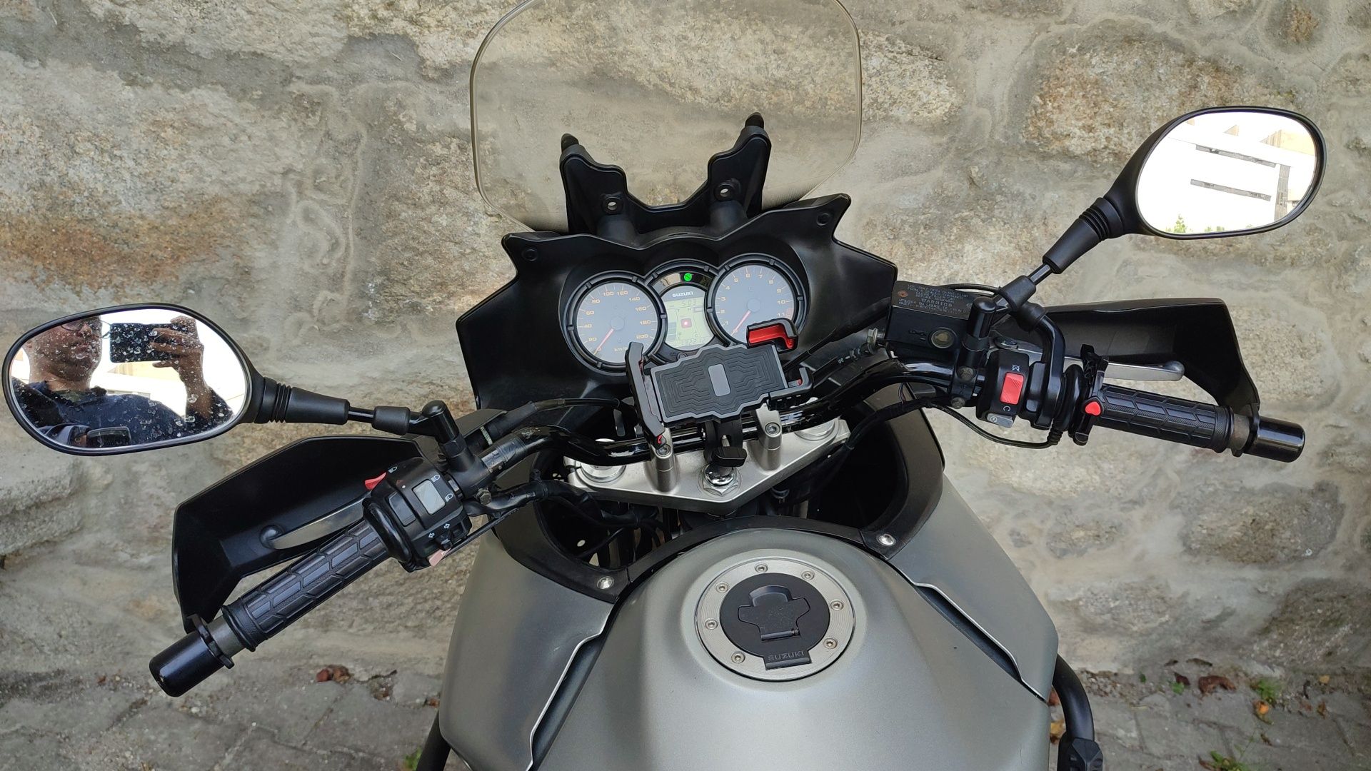 Vstrom 650, 2004