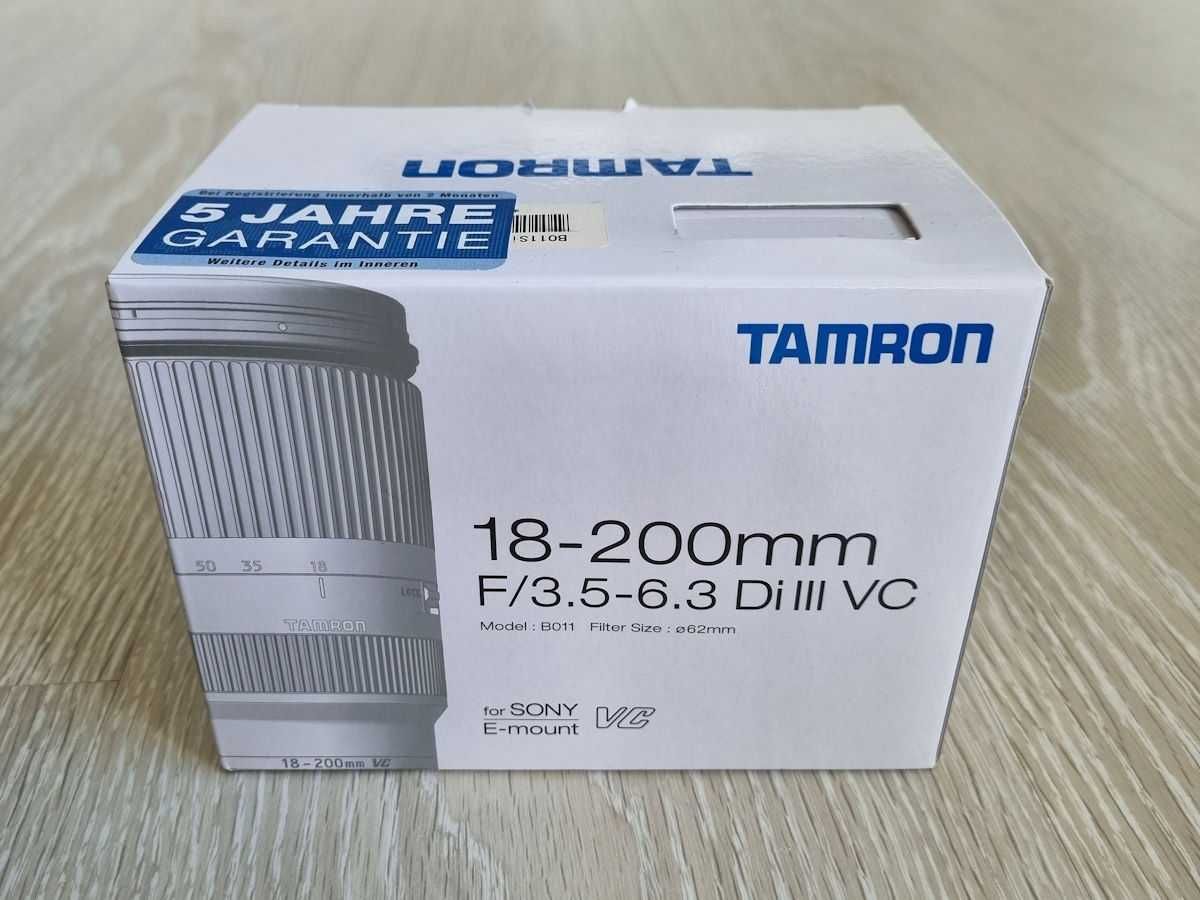 Objectiva Tamron F 18-200mm f/3.5-6.3 para Sony E-Mount