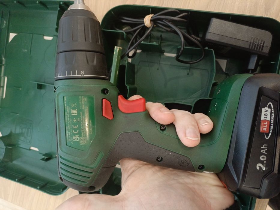 Wkrętarka akumulatorowa Bosch Easydrill 18v-40 akumulator bateria