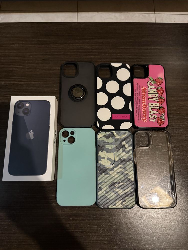 Iphone 13 praticanente novo. Oferta de varias capas