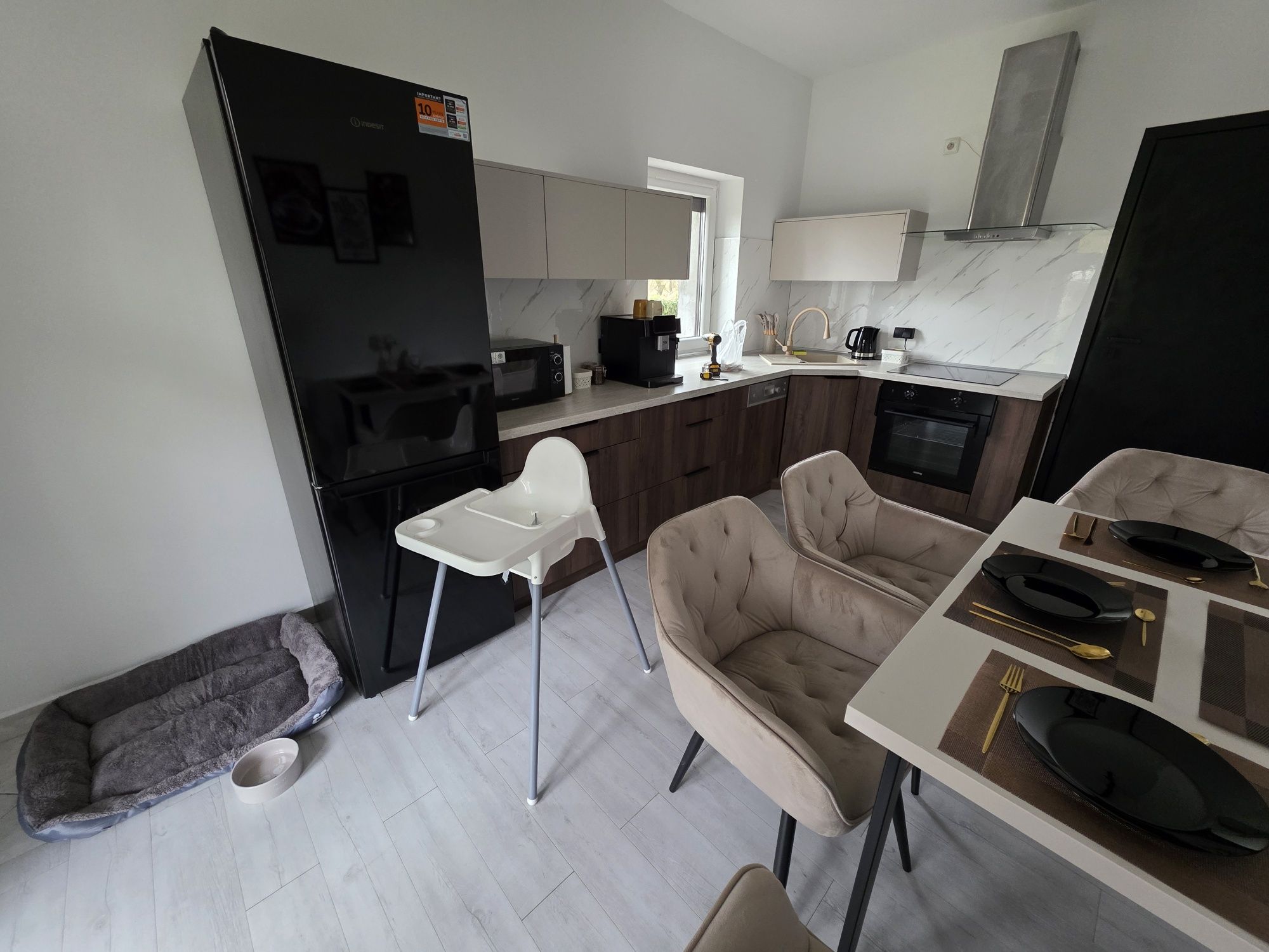 Apartament w centrum z banią, kominkiem i oranżerią