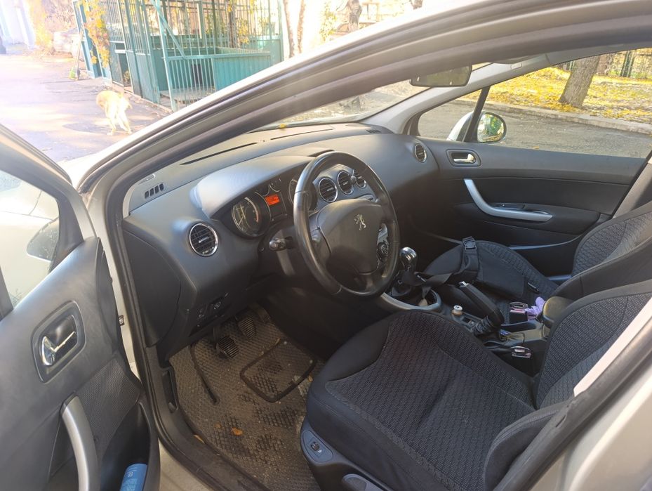 Продам Peugeot 308 SW 1.6 газ/бензин с понарамой