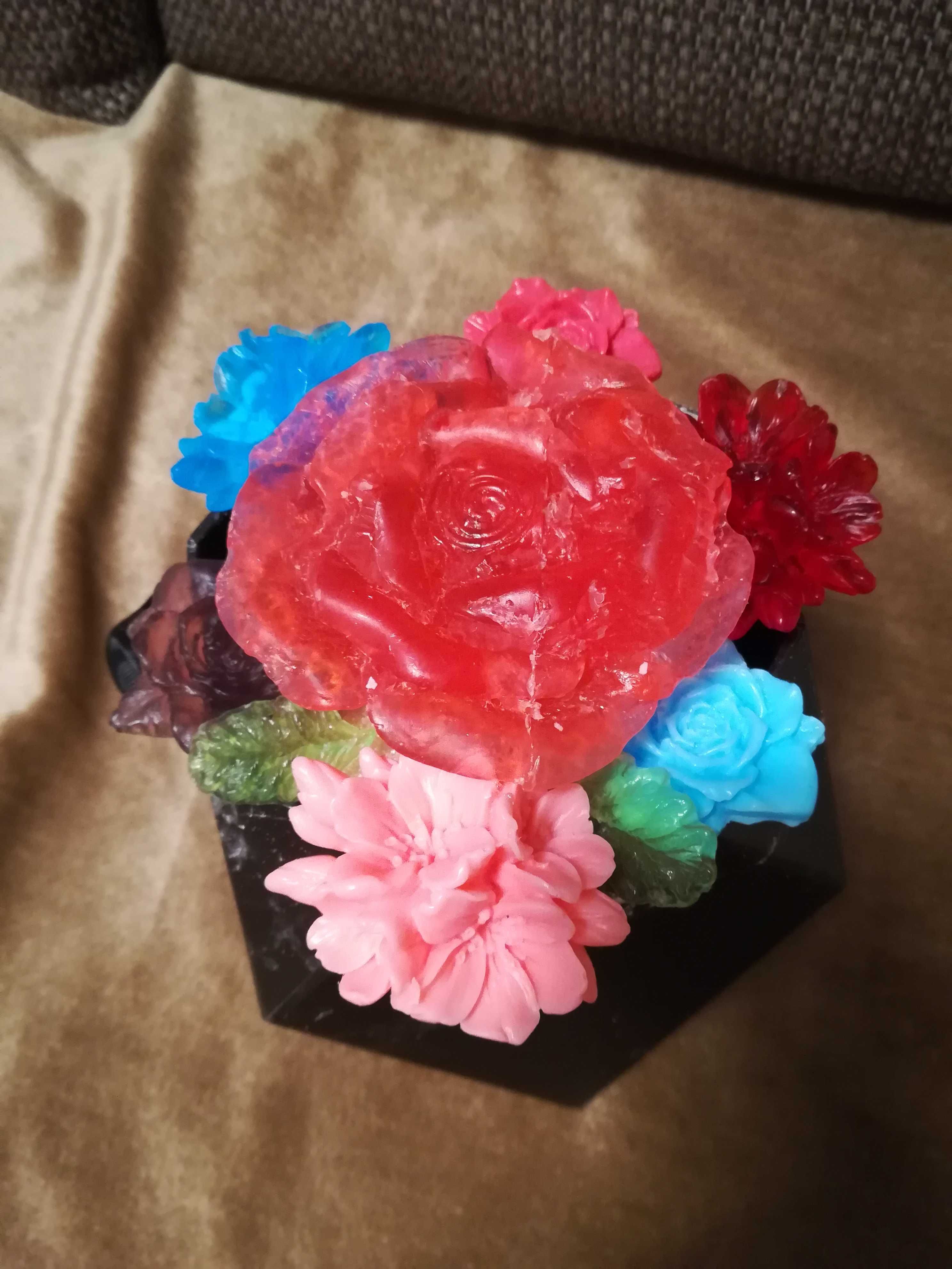 Flowerbox pudełko kwiaty mydlane na prezent