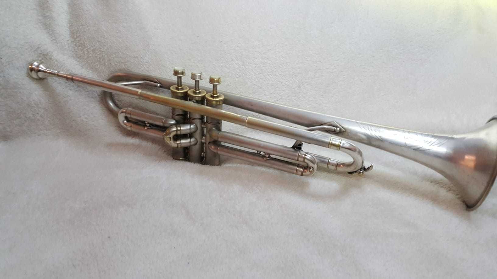 Trompete Vintage Cavalier USA em Si bemol