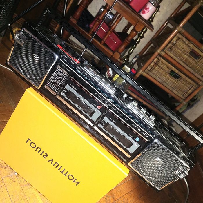 Мафон япония.                                .