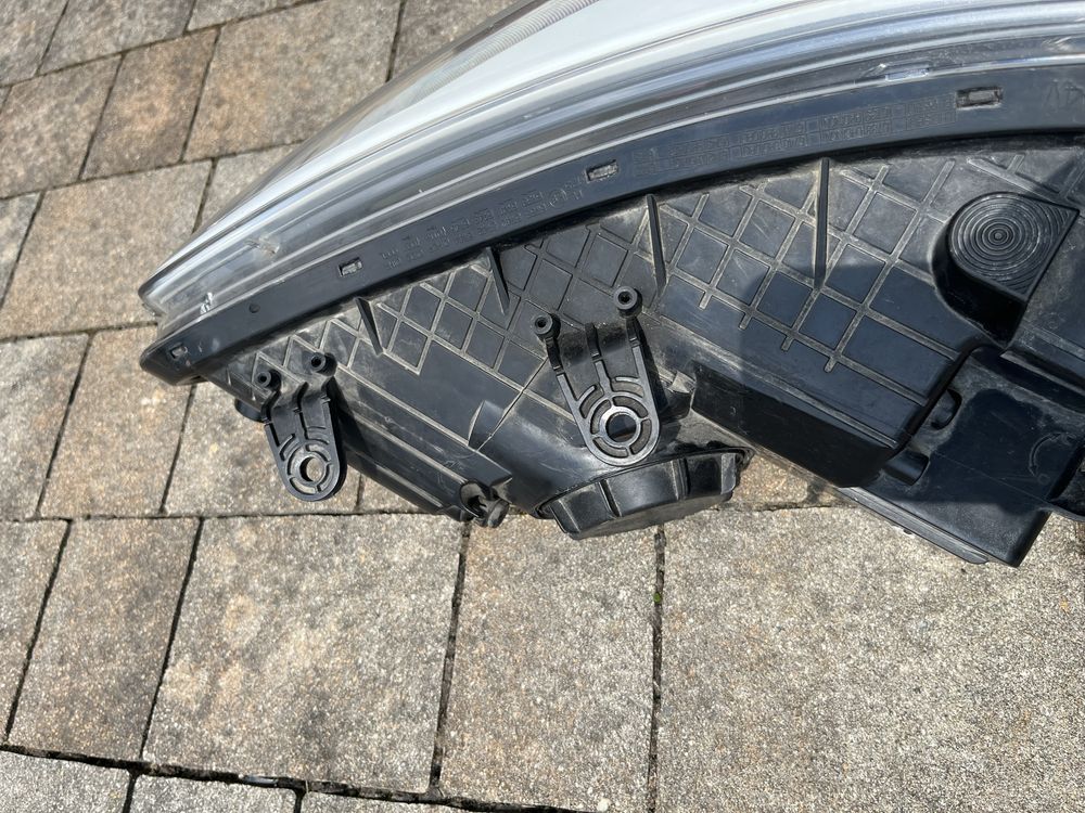 Lampa prawa Kia Ceed 2 orginalna