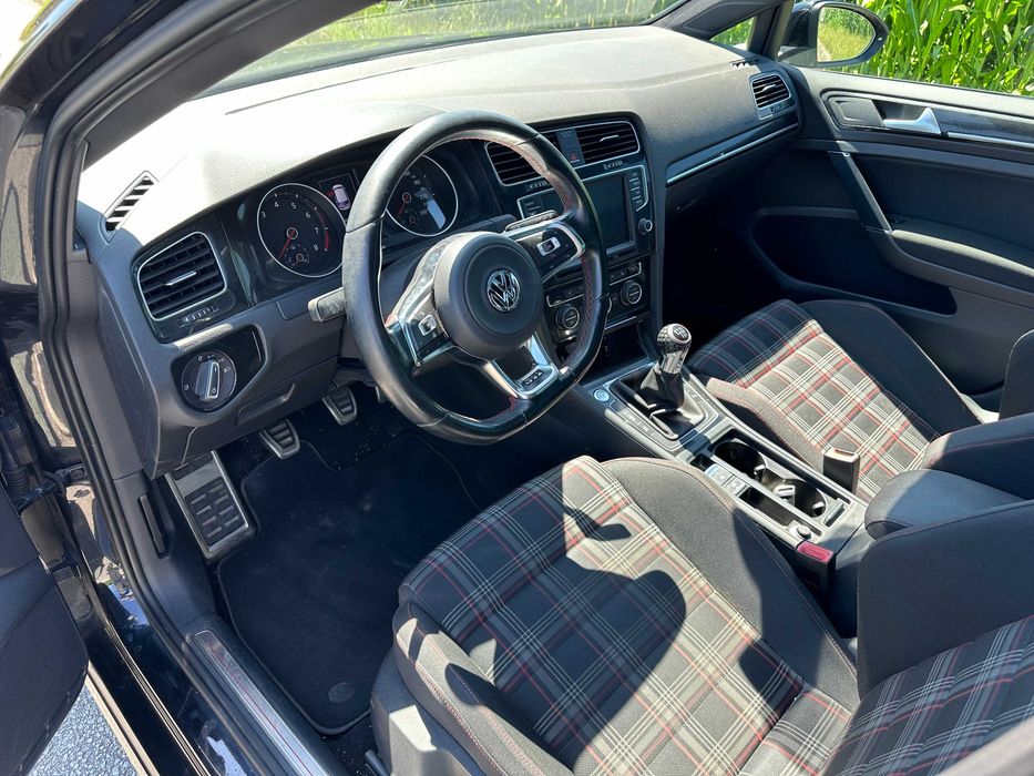 VW GOLF GTi C/TETO PARORAMICO