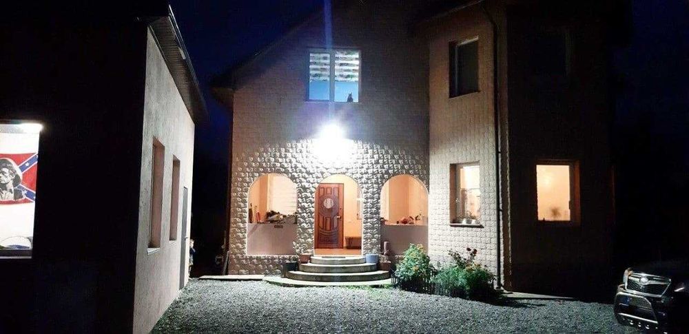 Продаж жилого будинку. Євроремонт,газ,камін,ліфт,хоз.блок. єОселя