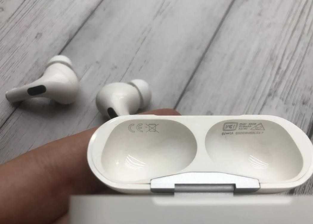 Навушники AirPods Pro Lux якість активний шумодав!