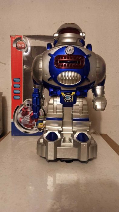 Zabawka mechaniczna Robot