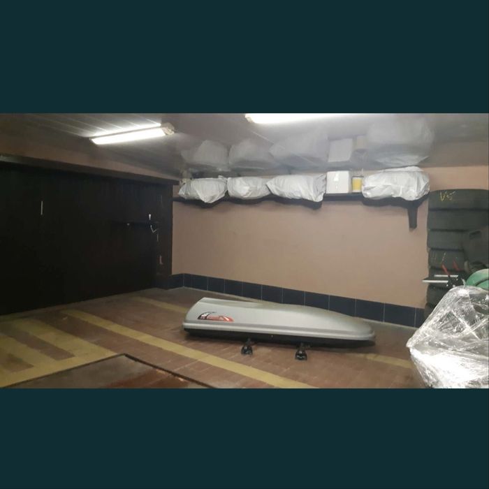 Продам гараж капитальный, на две машины.