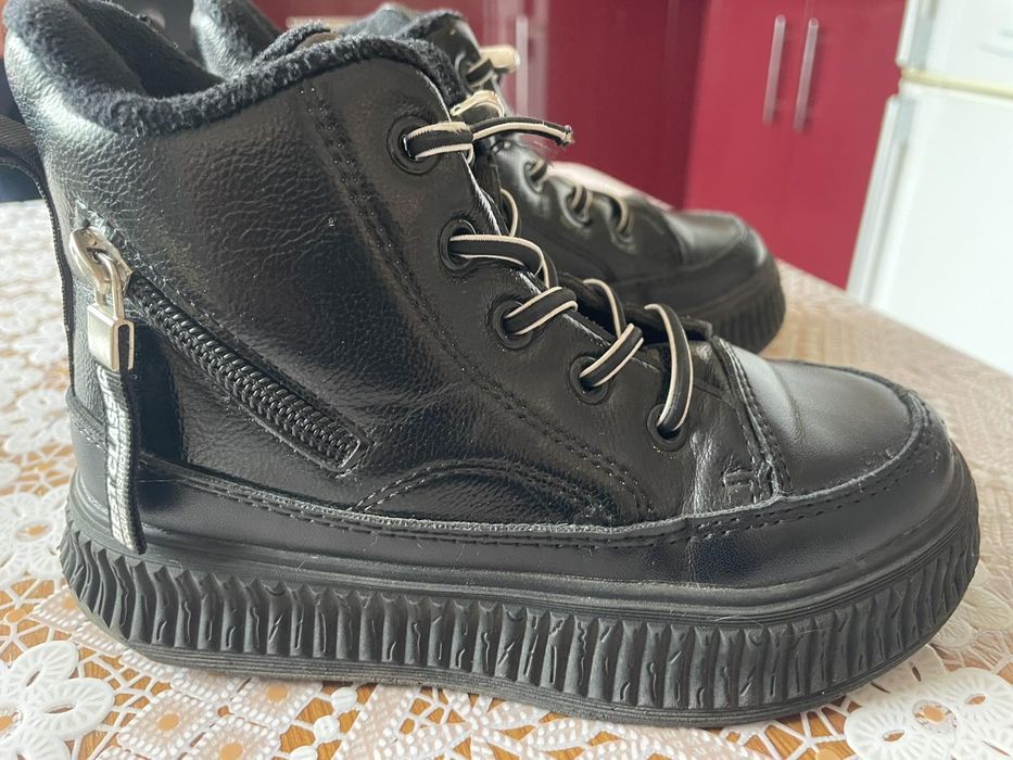 Демисезонные ботинки