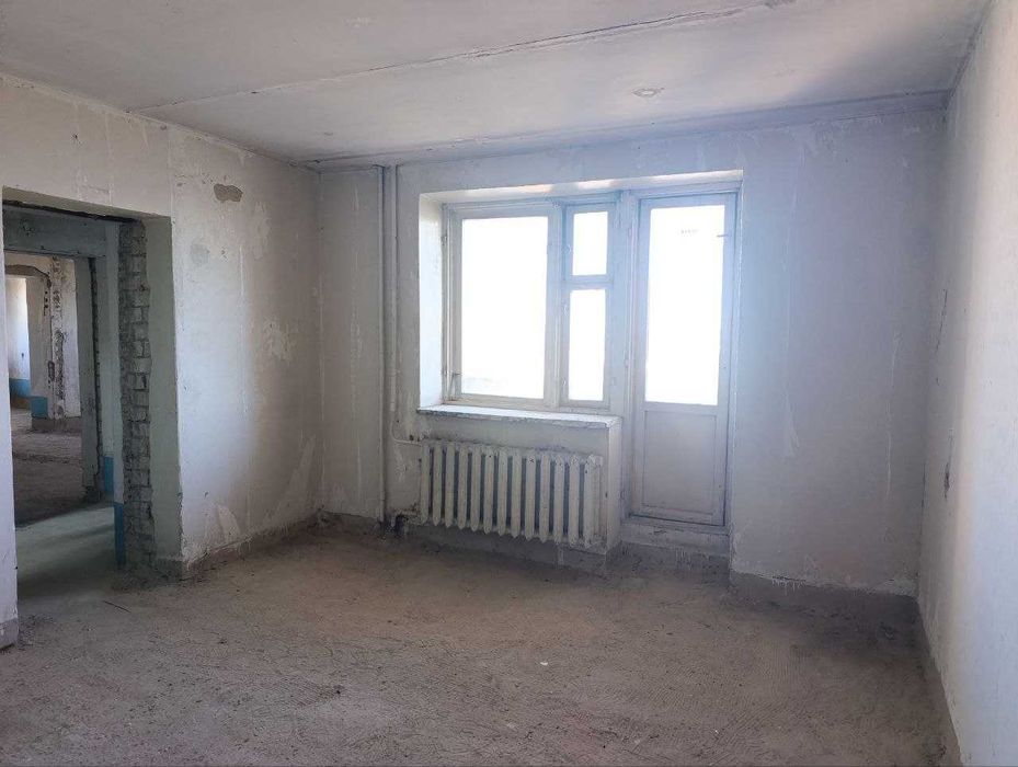 3-кімнатна квартира-студія під ваш ремонт на початку Богунії