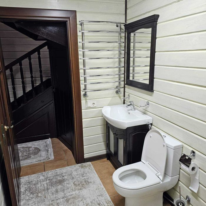 Оренда. Будинок. Басейн Сауна Паркінг Комунальні ВКЛЮЧЕНО У ВАРТІСТЬ!