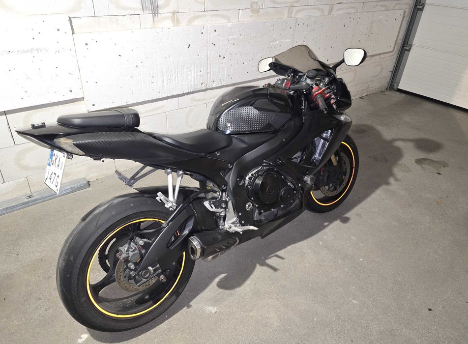 Suzuki GSXR 750 K7