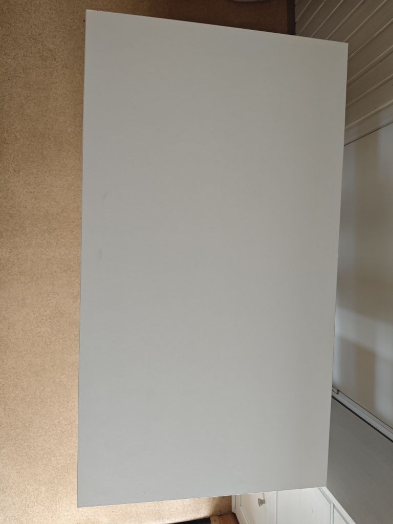 Biurko białe 90cm szerokie