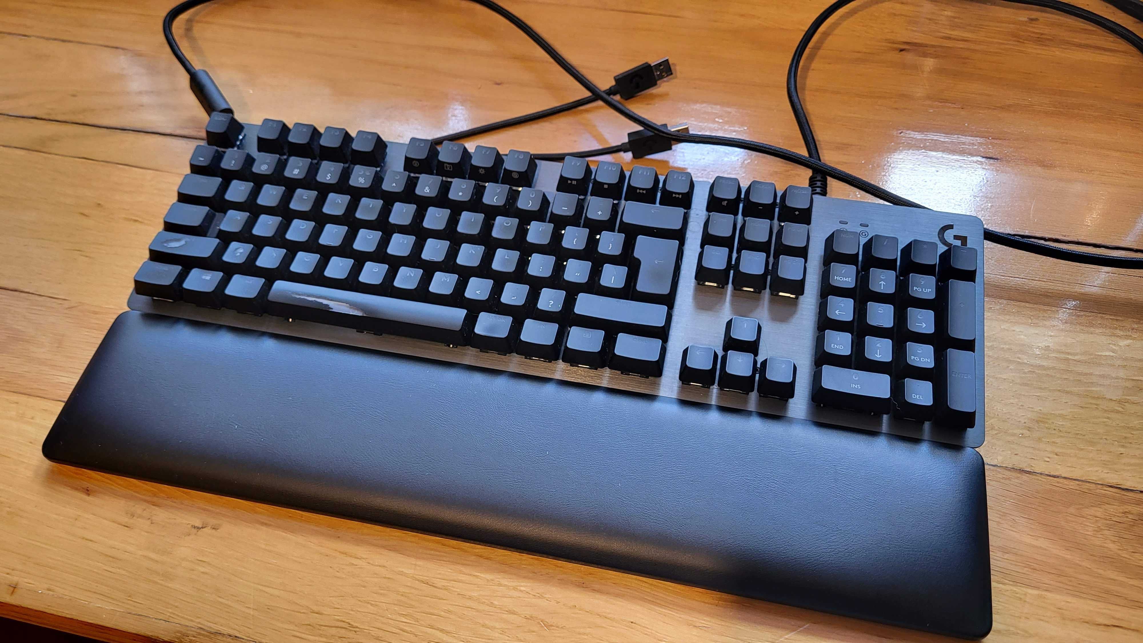 Klawiatura mechaniczna Logitech G513 Carbon GX Brown