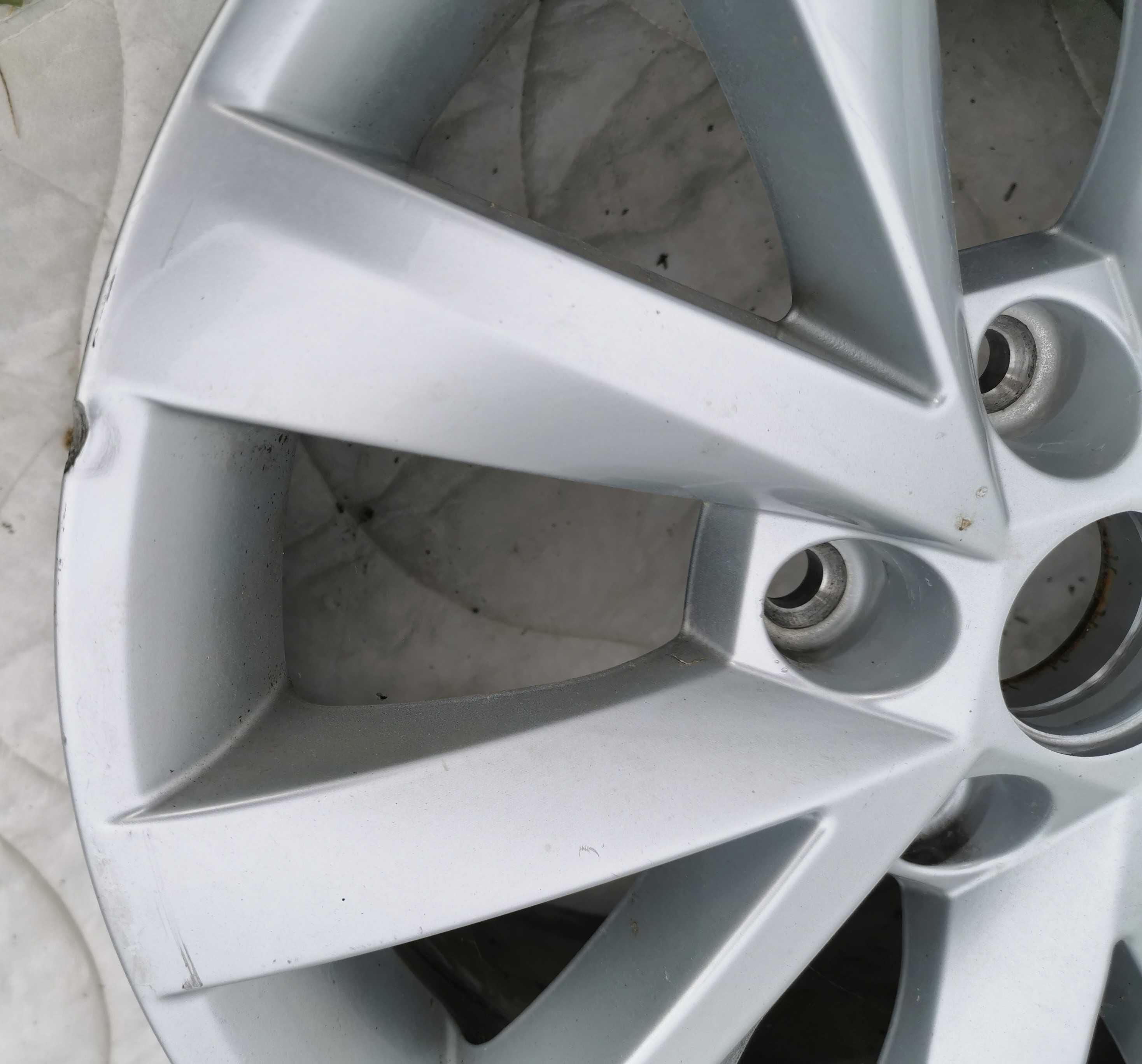 Felga aluminiowa 6,5Jx16 Skoda Octavia 5x112 ET46 używana