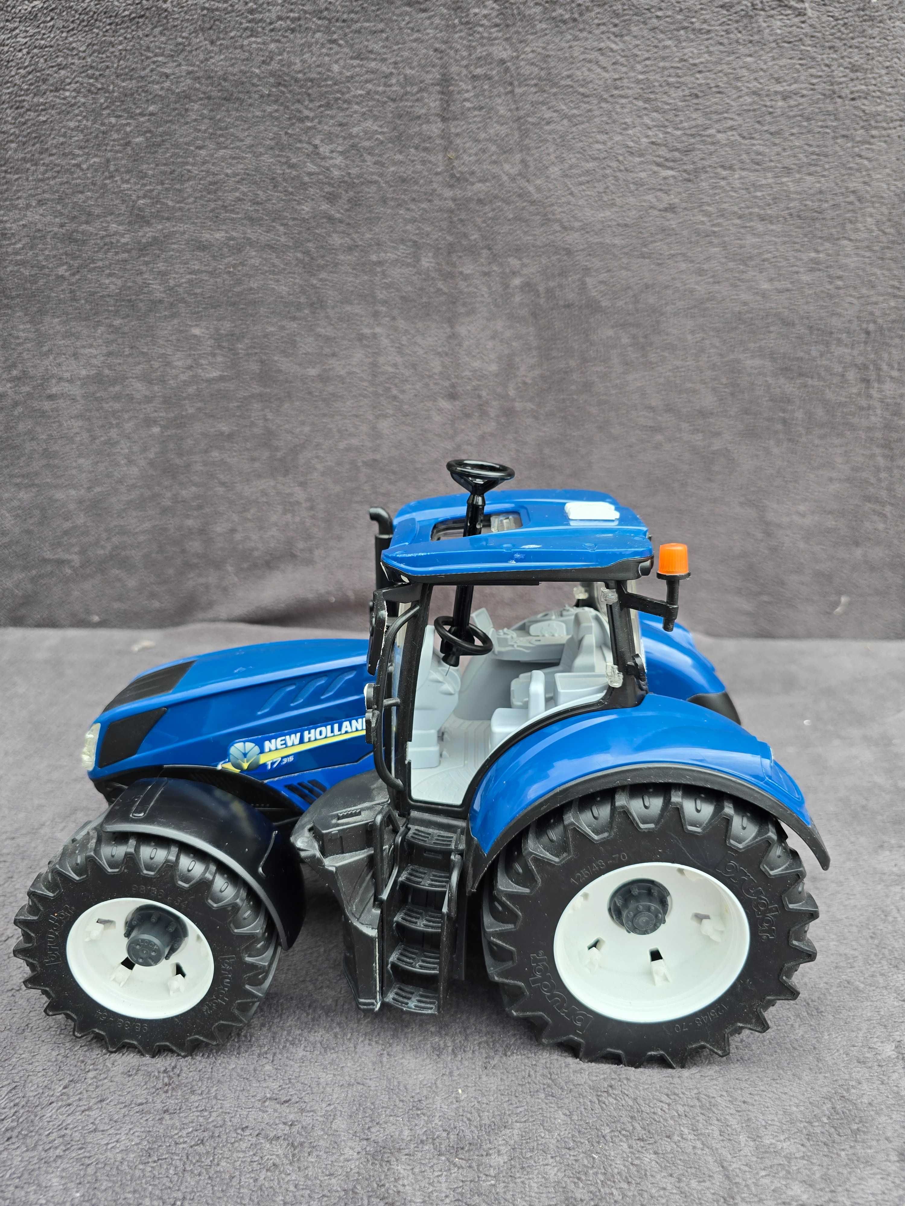 Bruder Traktor New Holland T7.315