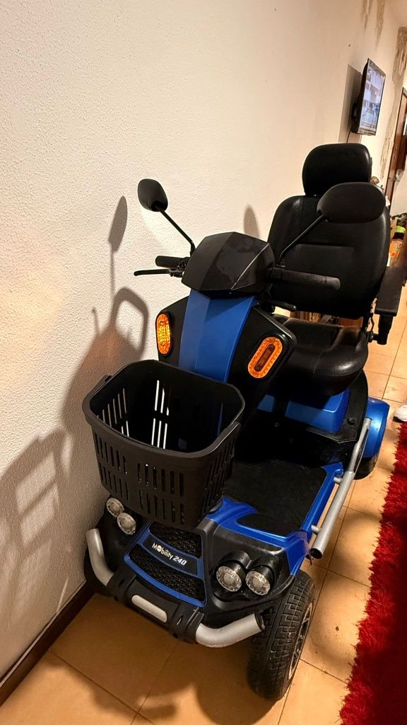 Scooter ortopedica para mobilidade reduzida agora