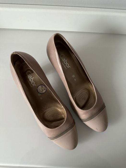 GABOR COMFORT 38 czółenka nude beż pantofle słupek baleriny skóra NOWE