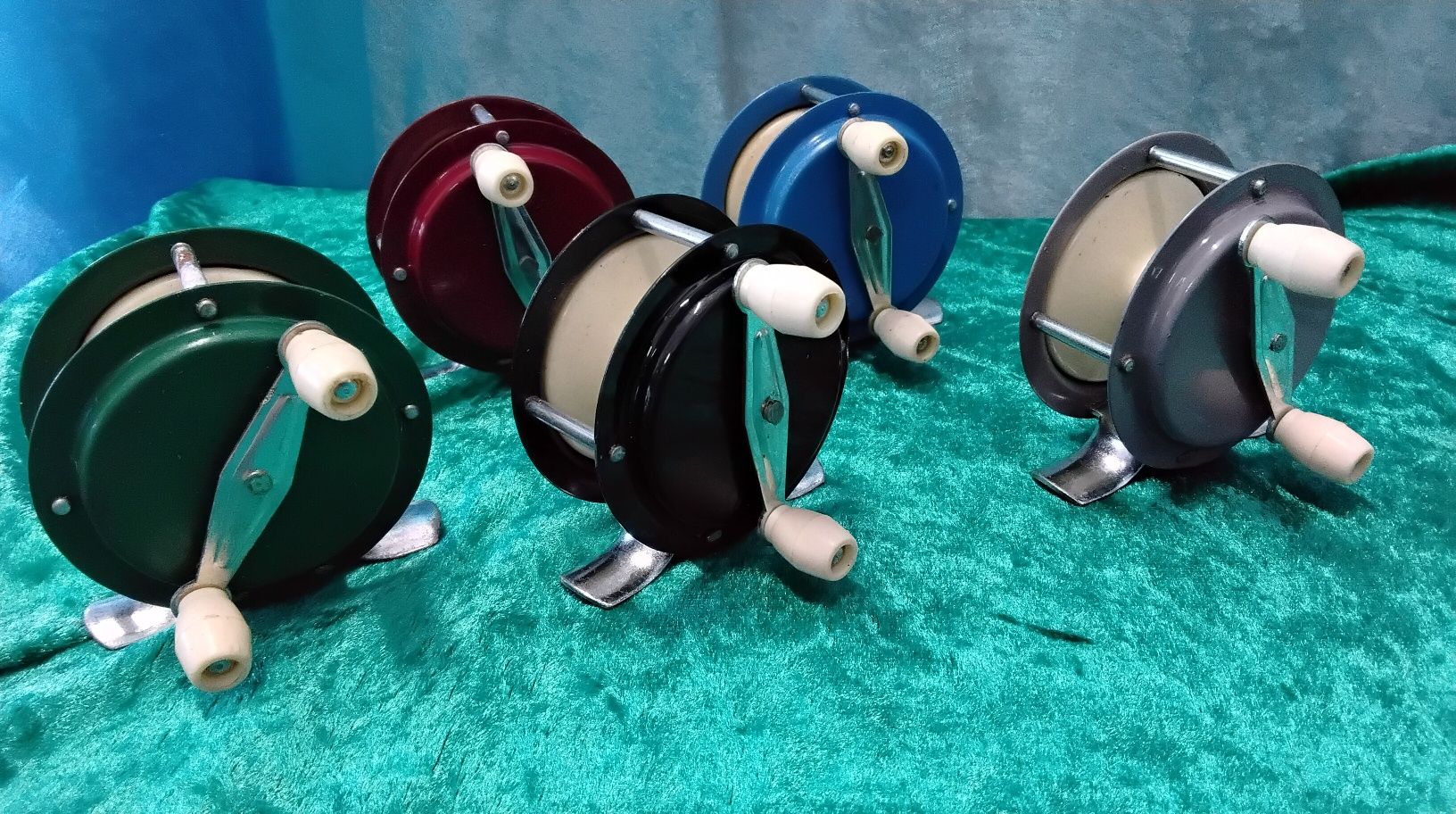 Carretos de pesca. Novos