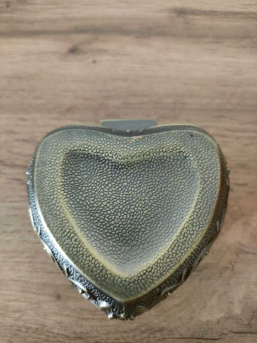 Pudełko na biżuterię