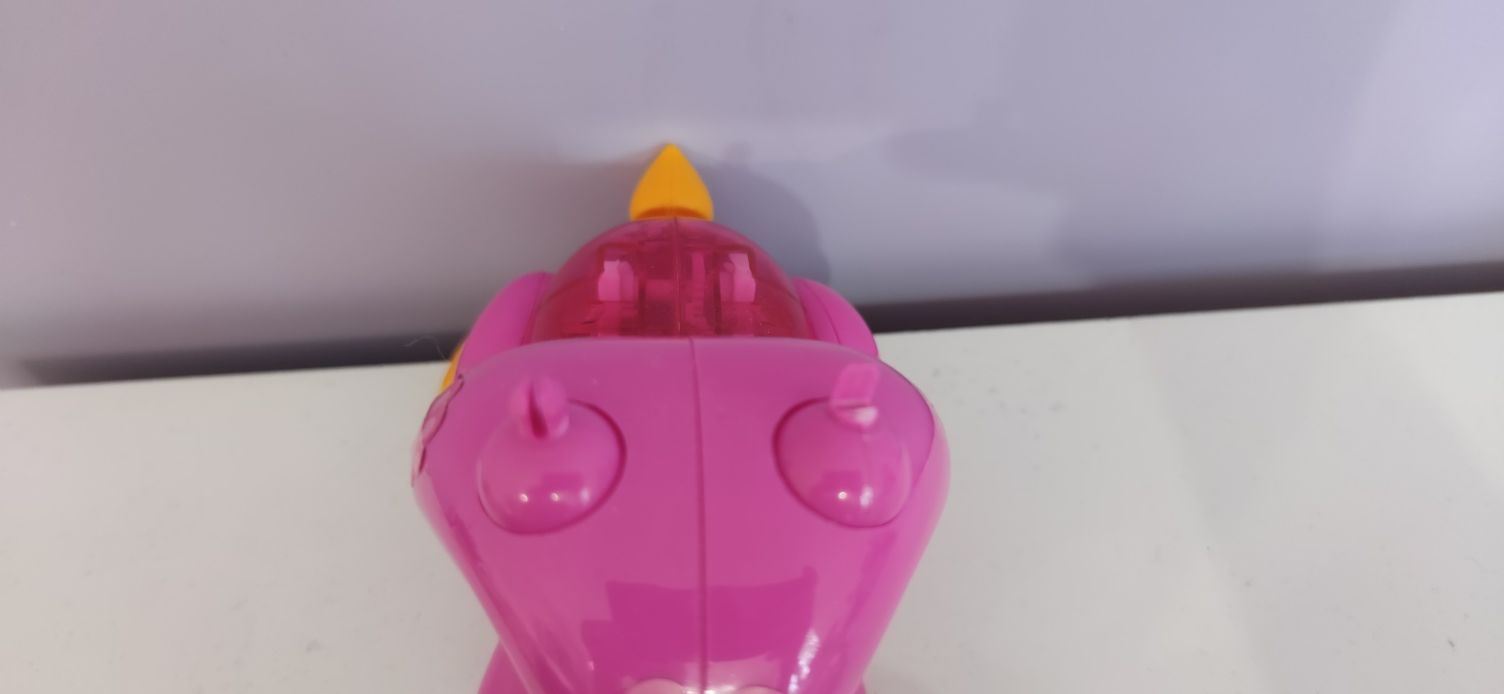 Interaktywny królik Build a Bot