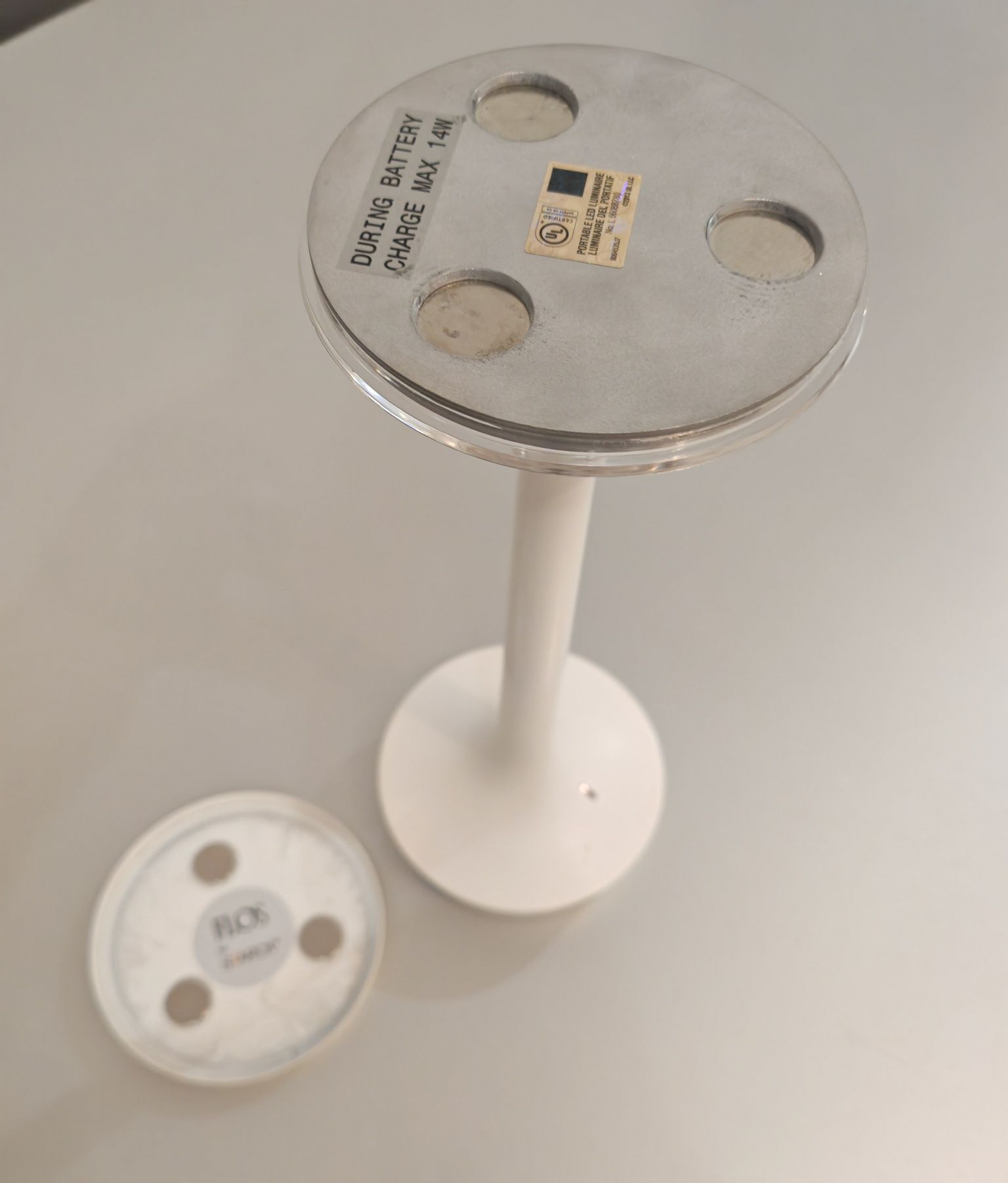 Candeeiro FLOS • BON JOUR UNPLUGGED (USB-C)