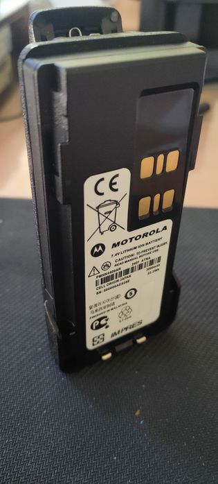 Акумулятор 4400 mAh для радіостанції Motorola dp4400 заряджається від