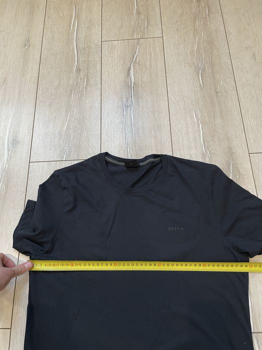 Чоловіча футболка hugo boss