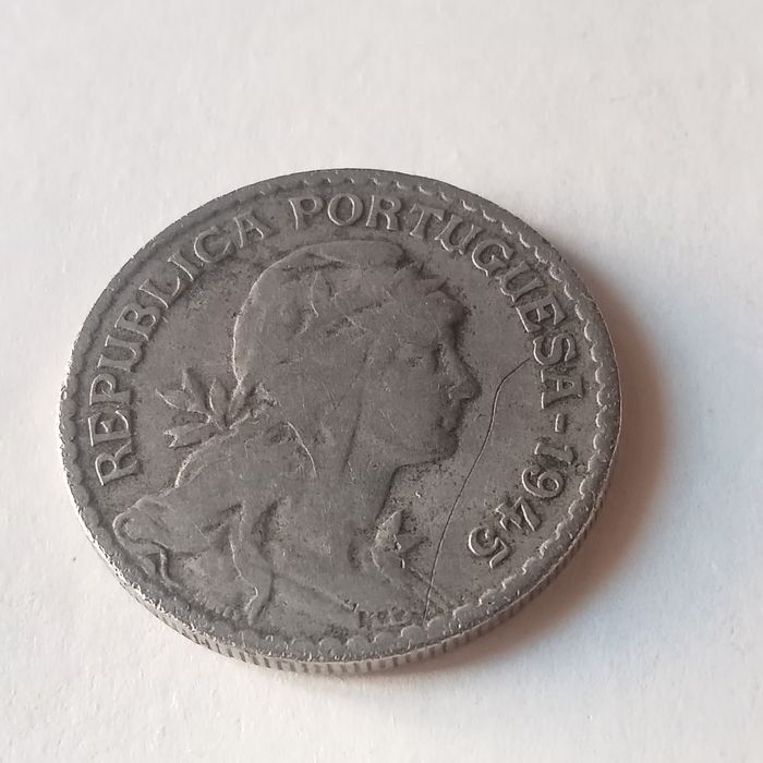 Moeda de 1 escudo 1945