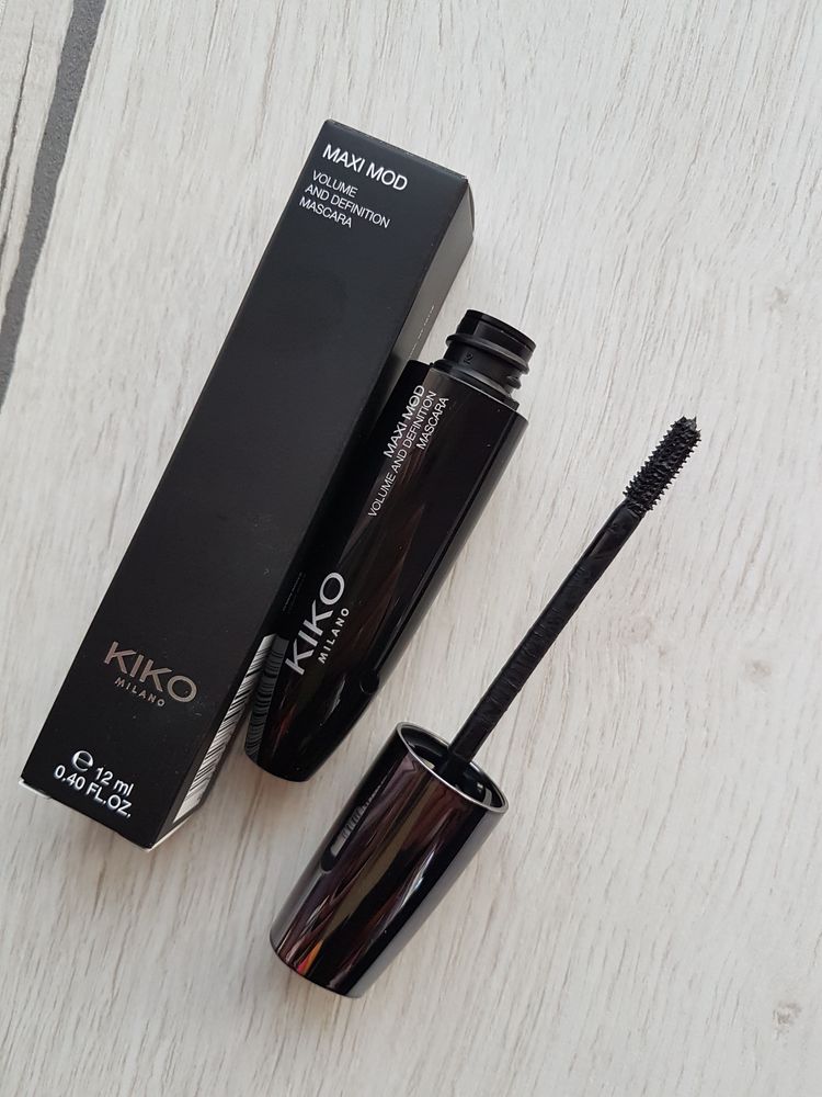 Туш Kiko 24 h longeyes luxurious lashes standout volume attraction