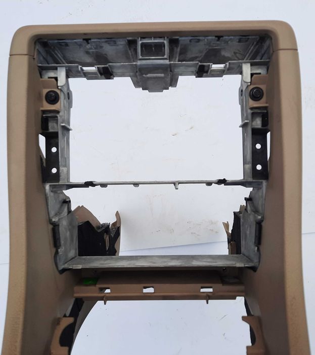 Audi A4 B6 S4 B7 tunel środkowy ramka 2 DIN stelaż