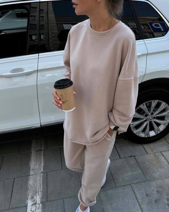 Жіночий спортивний костюм оверсайз беж, білий, чорний – новинка 2025