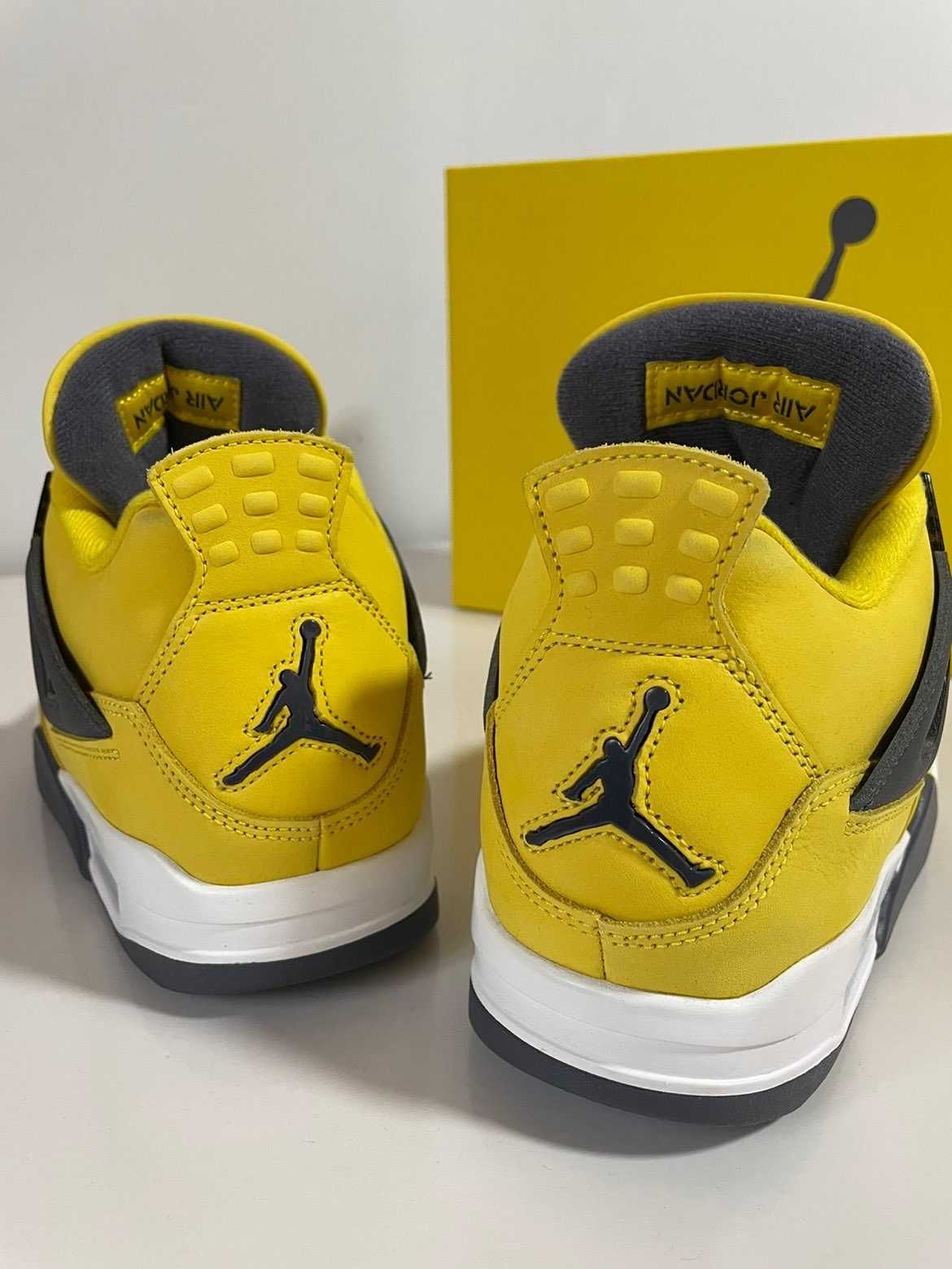 Jordan4Air4RetroLightning UnisexTrampki R.39