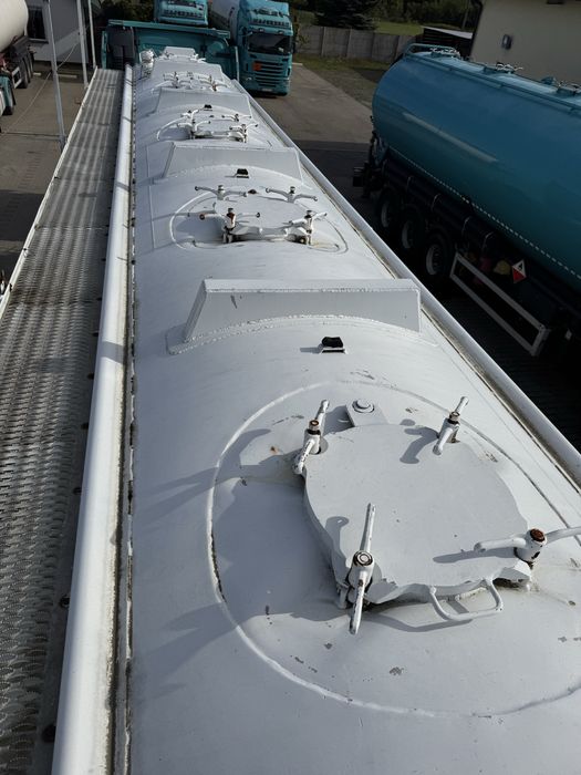 Naczepa silos Kassbohrer 50m3 ADR