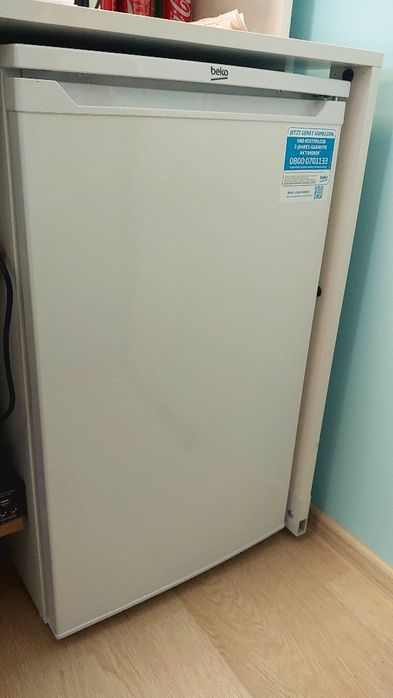 Lodówka mała z zamrażarka używana ok poł roku