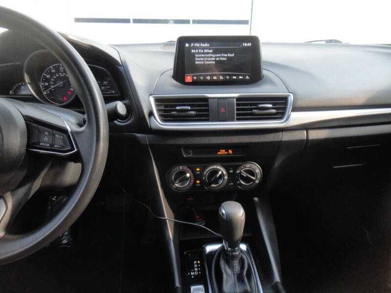 2017 Mazda MAZDA3 Sport