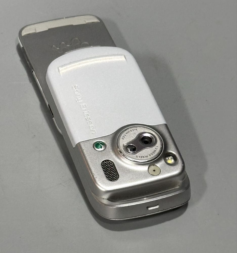 Sony Ericsson W550i Walkman (bez simlocka) Kolekcjonerski Igła Polecam