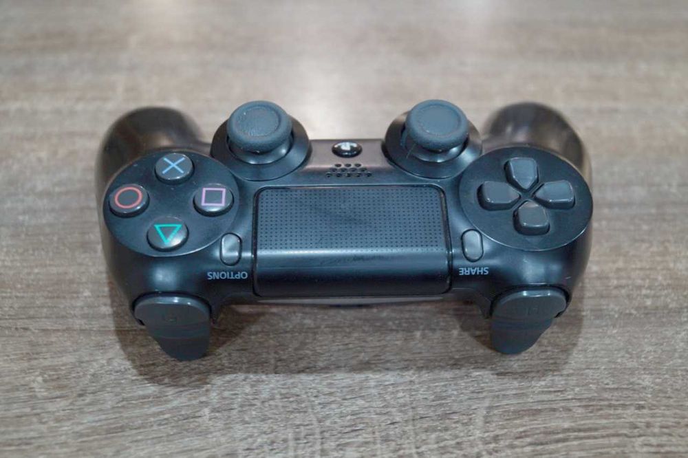 ГАРАНТІЯ Ігрова консоль Sony PlayStation 4 PRO White 1TB TVOYO