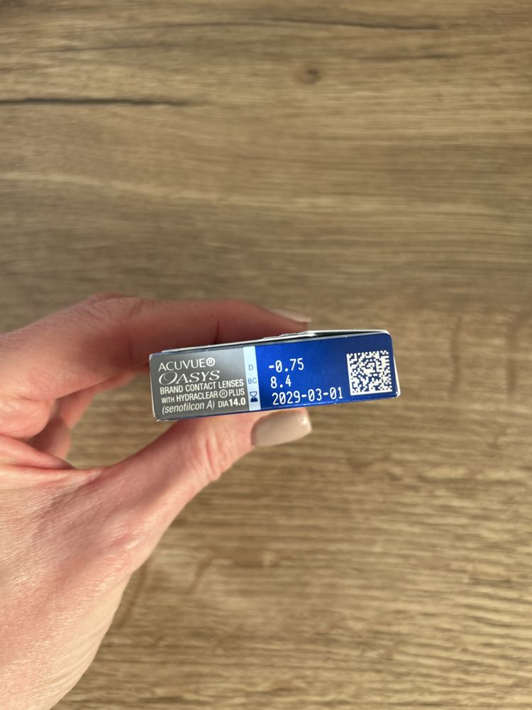Soczewki Acuvue oasys -0.75 krzywizna 8.4