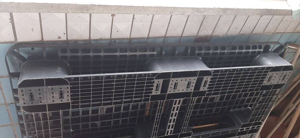 Пластиковый поддон,палета