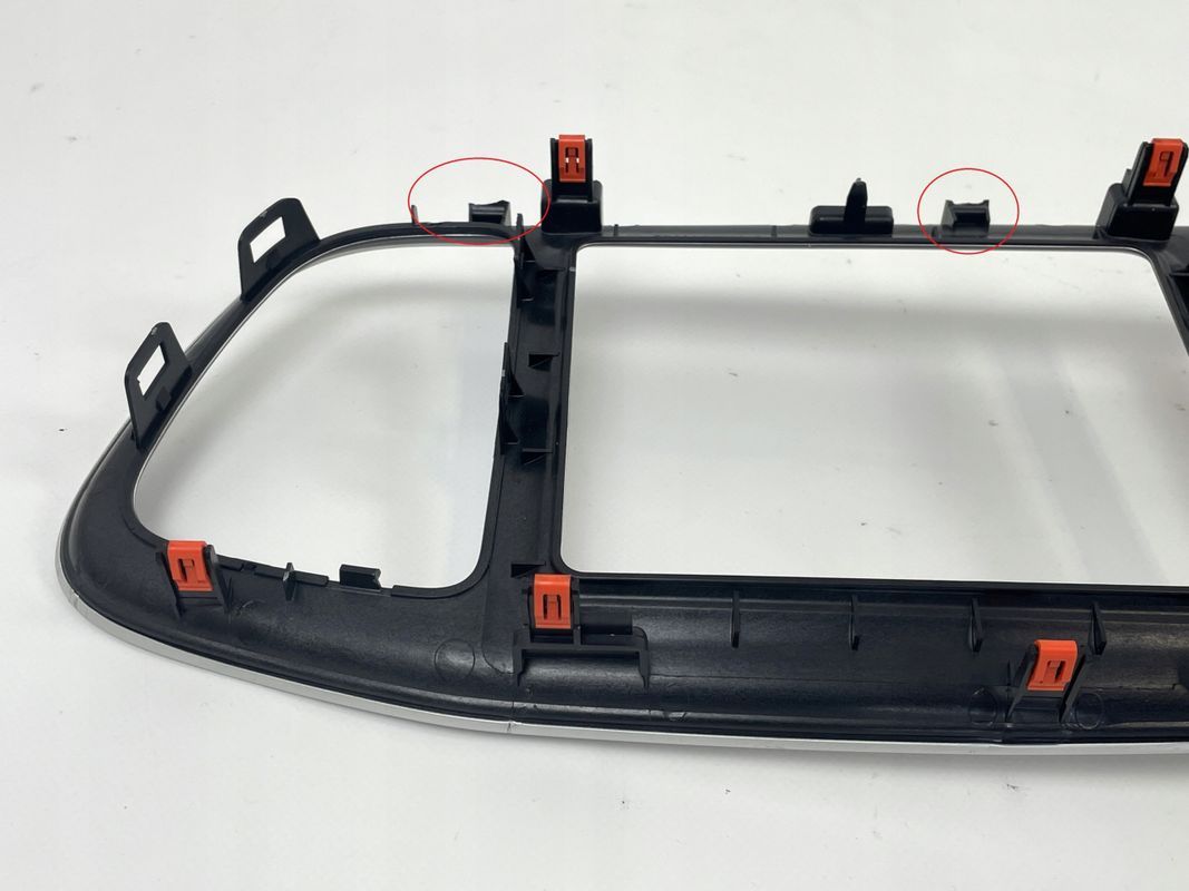 Dodge Challenger 2015+ dekor panel zegarów licznika radia