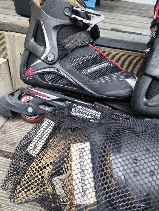 Patins Rollerblade + joelheiras + cotoveleiras