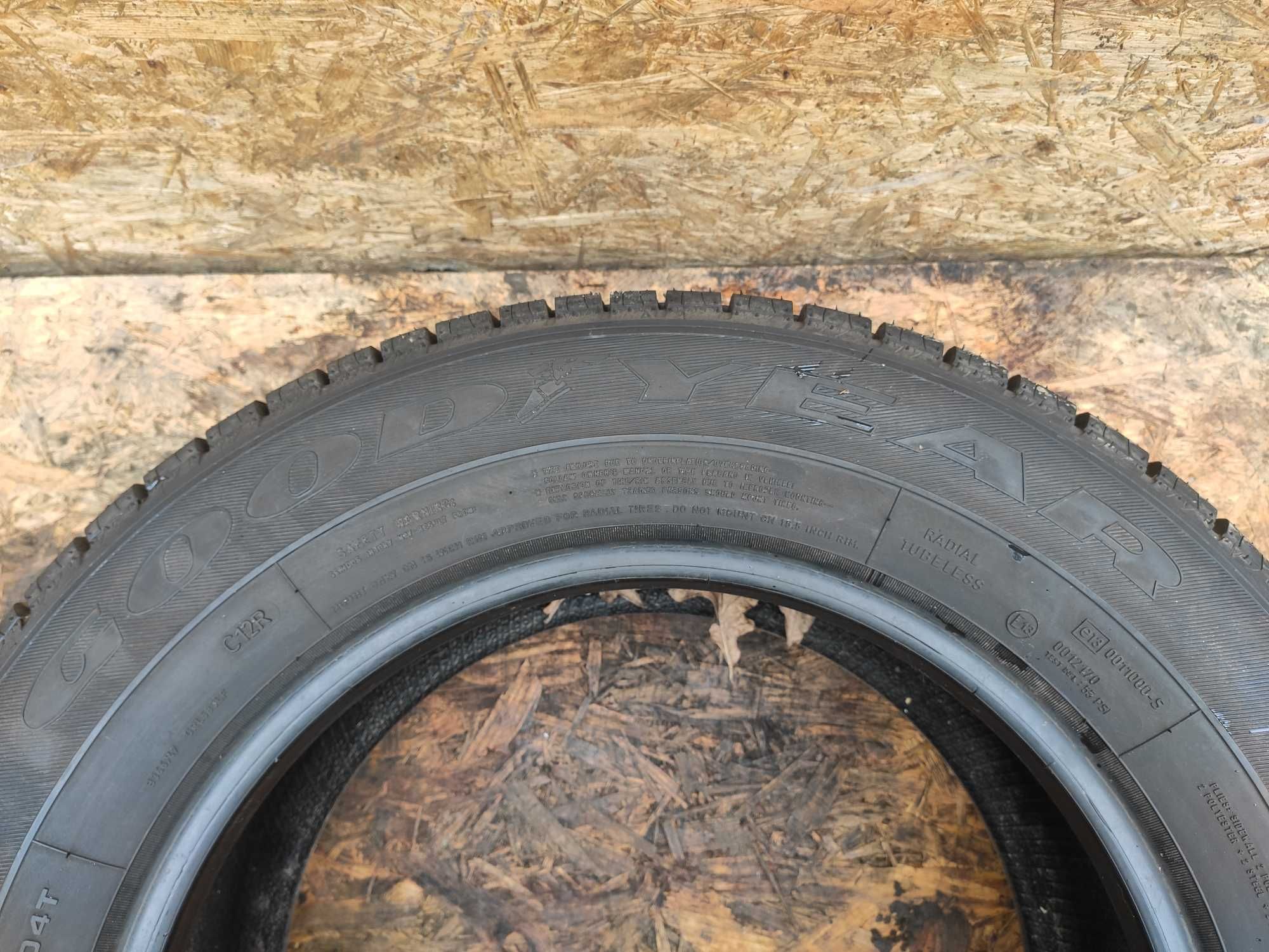 1x 215/65R16 C Goodyear Cargo Vector 2