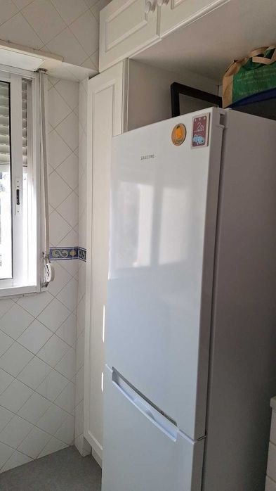 Frigorífico combinado Samsung RB30J3000WW com garantia