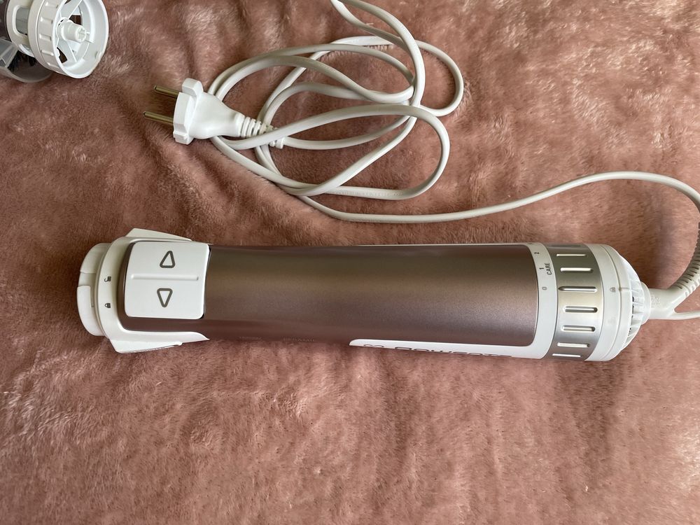 Szczotka modelujaca Rowenta CF9540 moc 1000W