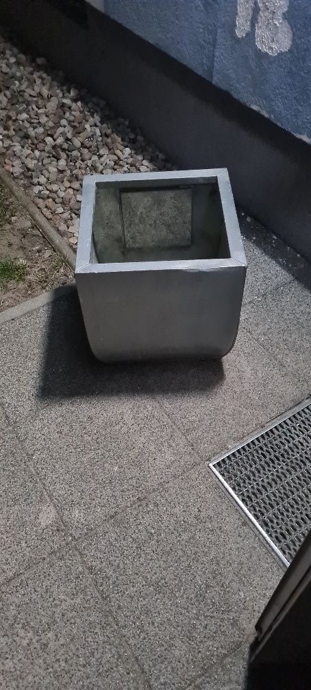 Donica ocynkowana , osłonka,  ozdobna, balkon, taras, ogród
